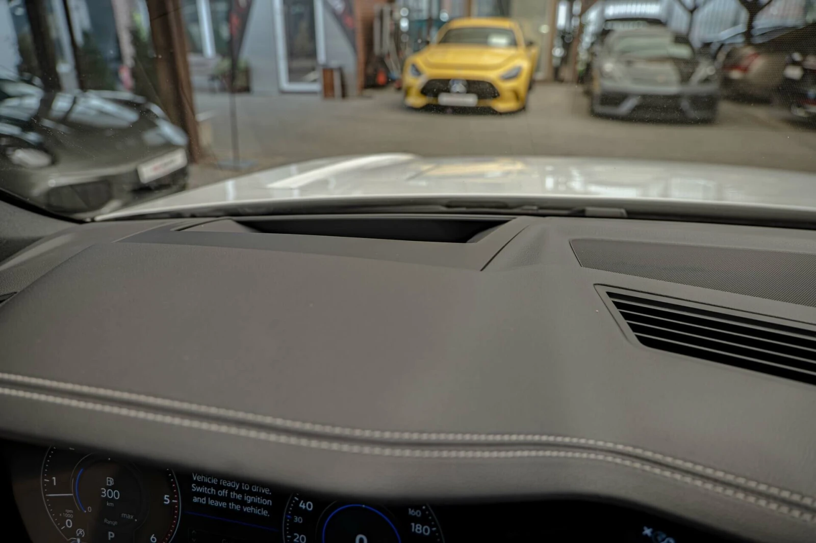 VW Touareg 3.0TDI/ACC/HuD/Virtual/Амбиент/Камера/Lane Assist/, снимка 12 - Автомобили и джипове - 54840386