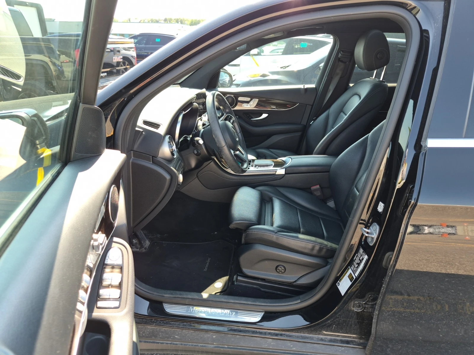 Mercedes-Benz GLC 300 4MATIC, снимка 5 - Автомобили и джипове - 55102321