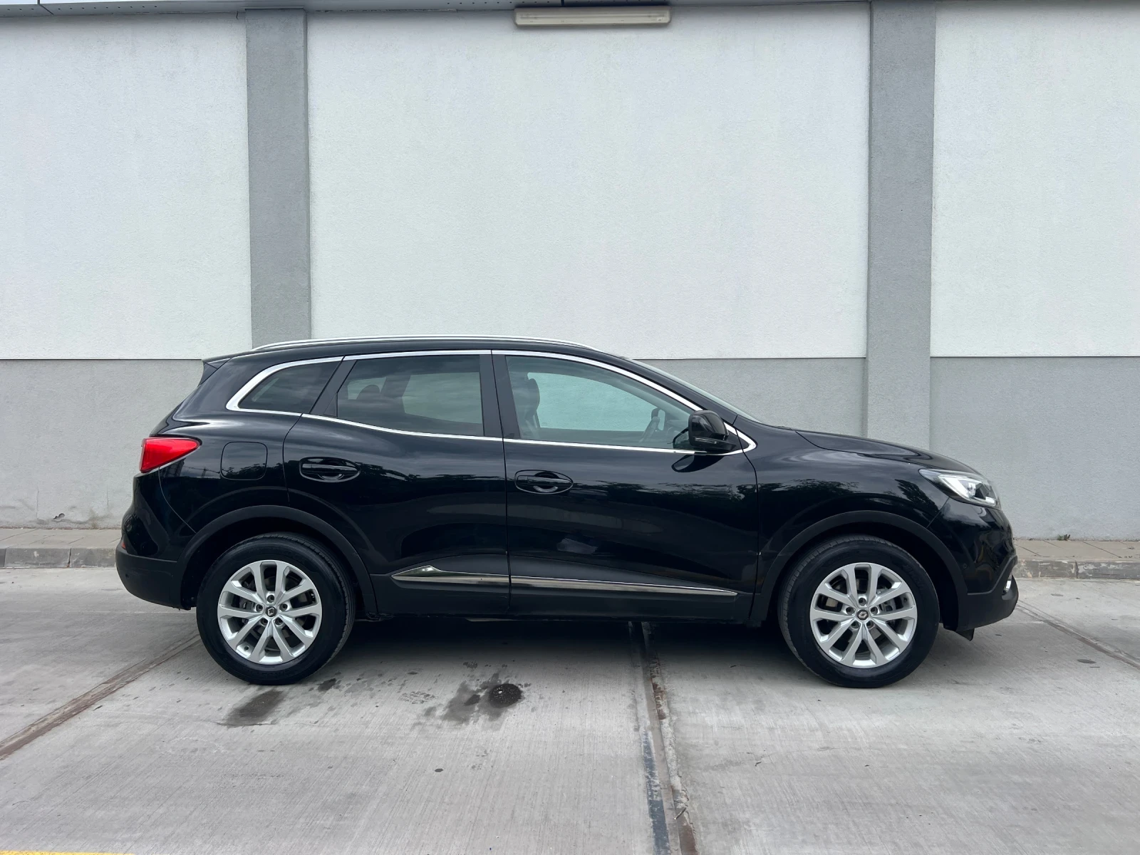 Renault Kadjar 108136km..!!CARPLAY.NAVI.LED, снимка 7 - Автомобили и джипове - 55213293