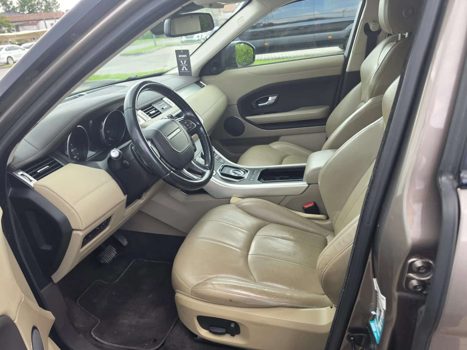 Land Rover Evoque, снимка 11 - Автомобили и джипове - 55410222