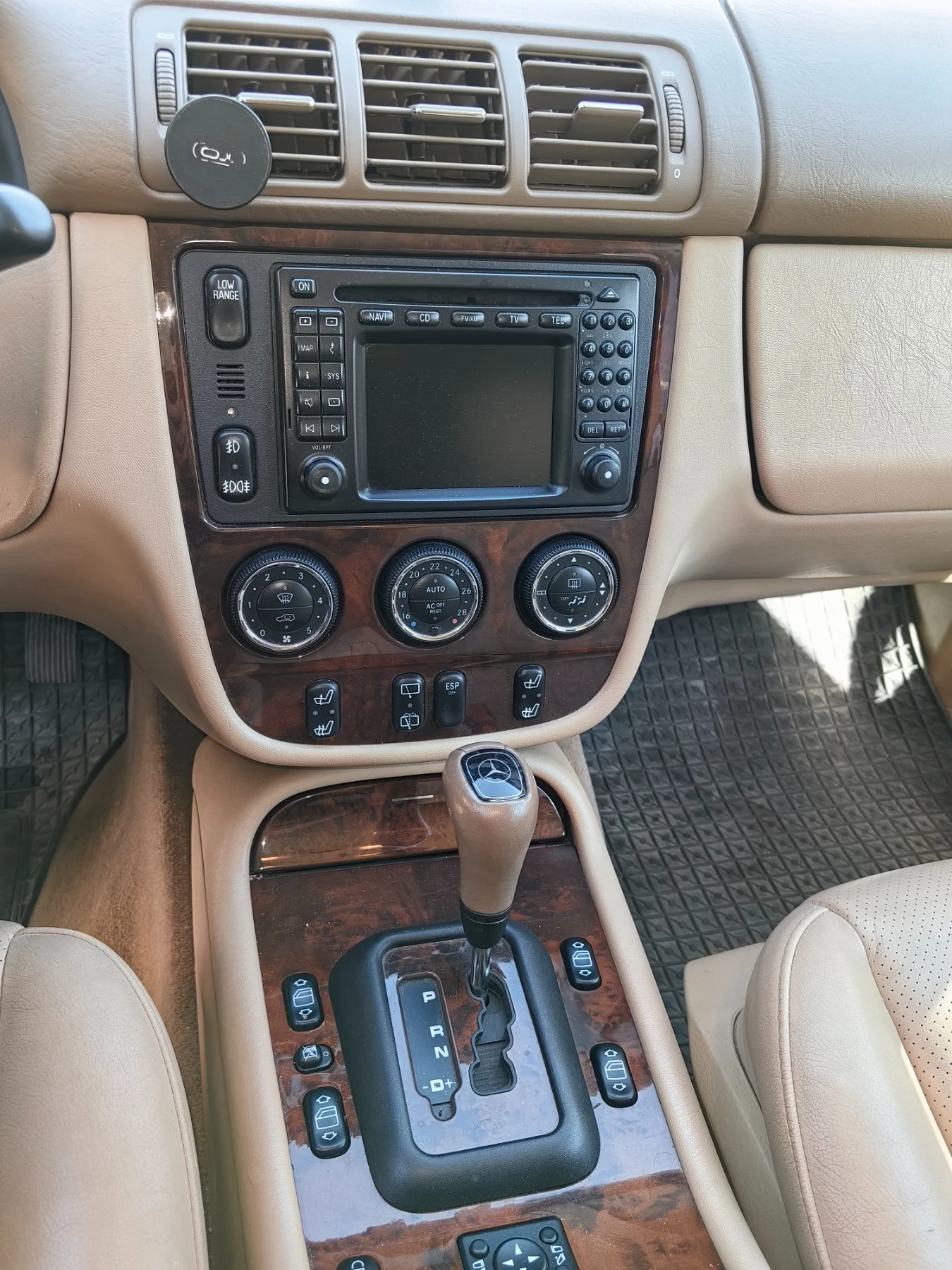 Mercedes-Benz ML 270 CDI, снимка 8 - Автомобили и джипове - 56150202