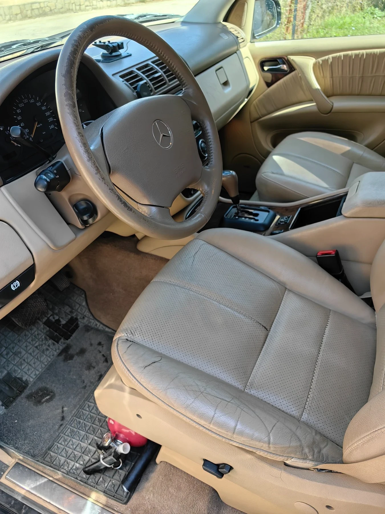 Mercedes-Benz ML 270 CDI, снимка 7 - Автомобили и джипове - 56150202