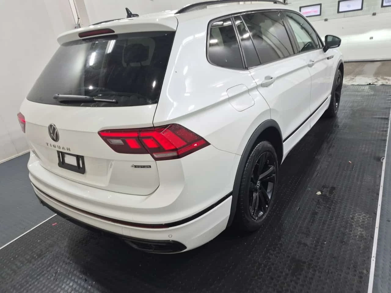 VW Tiguan * 4motion Comfortline R line Black Edition | Mobile.bg � ����������� 2