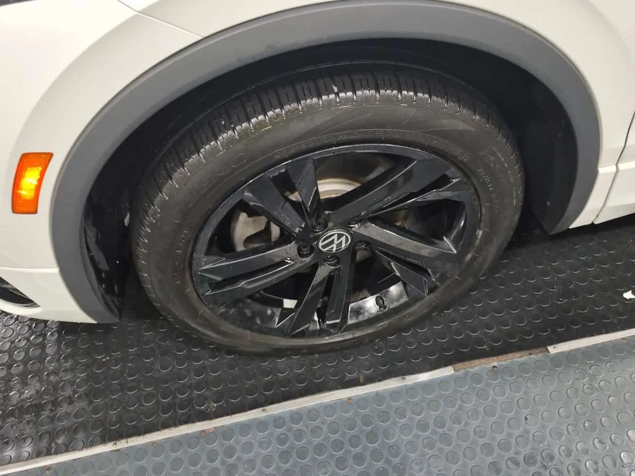 VW Tiguan * 4motion Comfortline R line Black Edition | Mobile.bg � ����������� 4