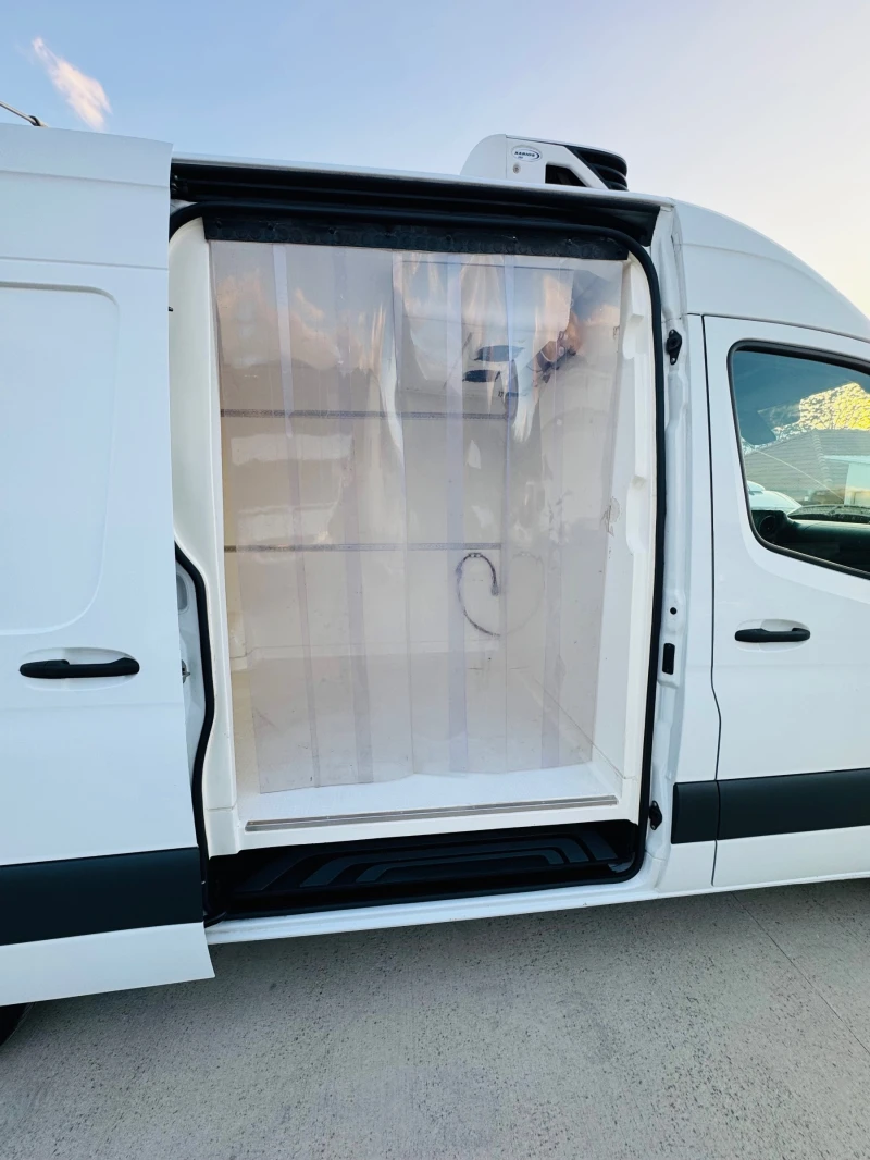 Mercedes-Benz Sprinter 316 Хладилен!Немски!КАТО НОВ!ТОП!ТОП!ТОП!НАВИ!КЛИМАТР!, снимка 9 - Бусове и автобуси - 52504333