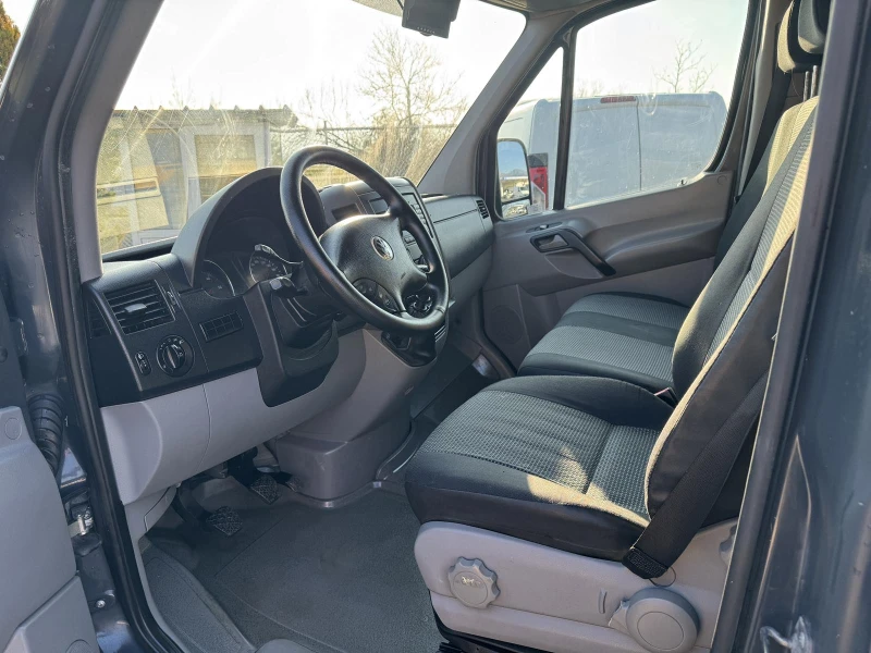 VW Crafter ПЕРФЕКТЕН, снимка 14 - Бусове и автобуси - 52803256