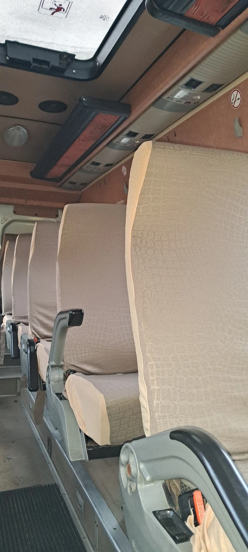 VW Crafter 20 места , 163 к. с., снимка 10 - Бусове и автобуси - 53514711