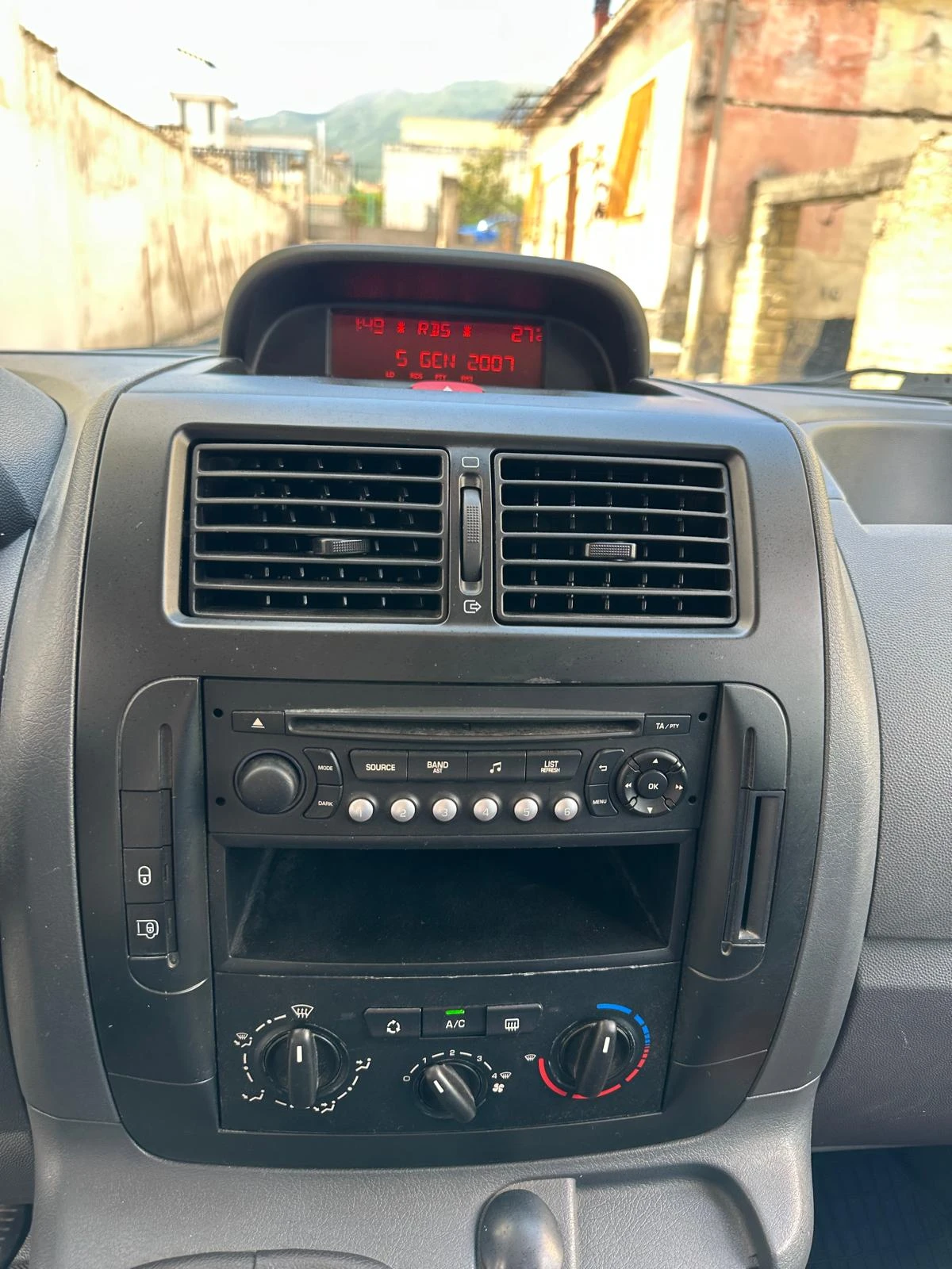 Fiat Scudo 2.0 MJET* 128 к.с.* MAXI* Хладилен -25* 94 000 км - изображение 9
