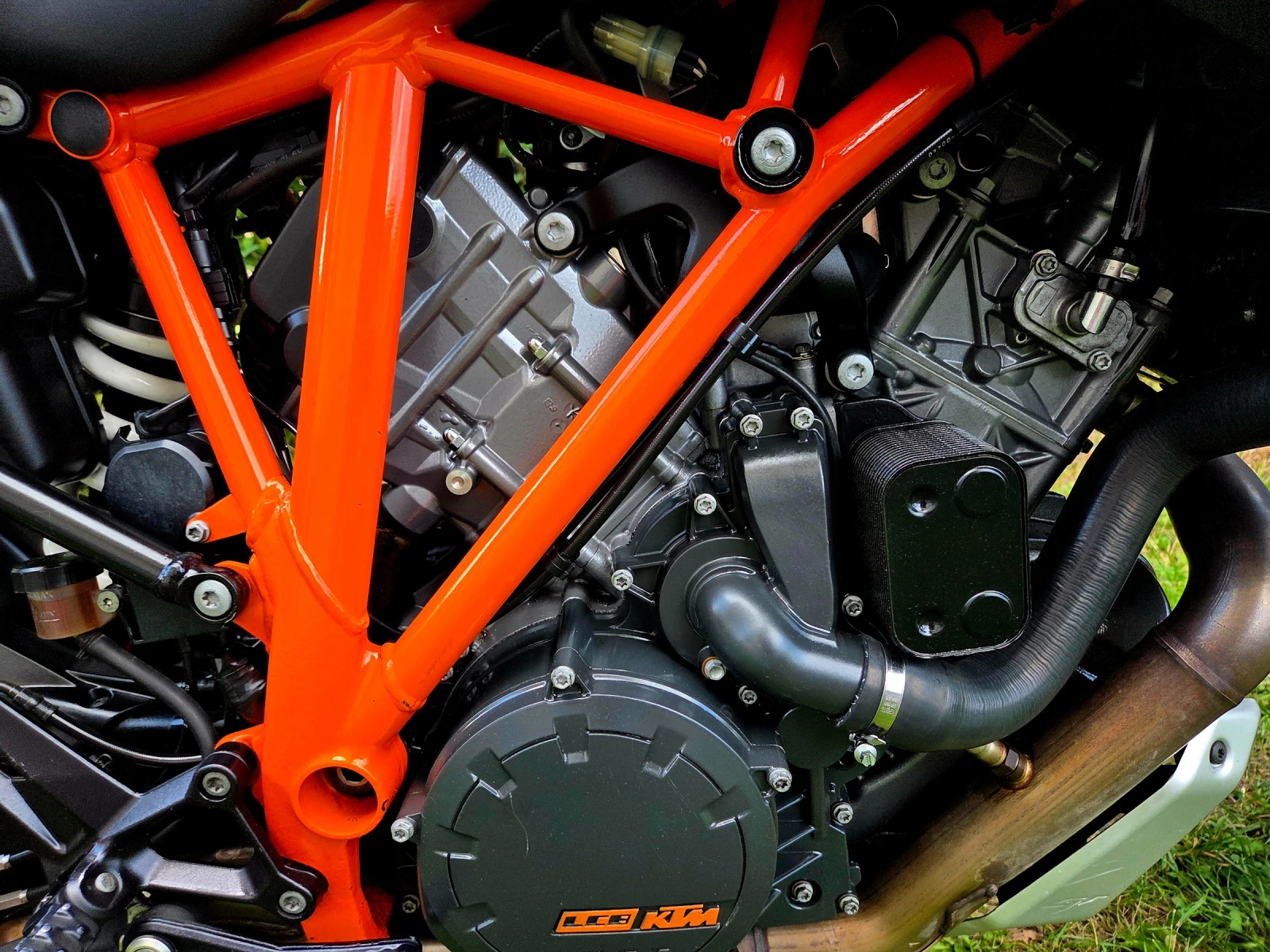 Ktm Super Duke 1290 GT, ABS, TRACTION CONTROL, LED, TOP!!!, снимка 13 - Мотоциклети и мототехника - 55283405
