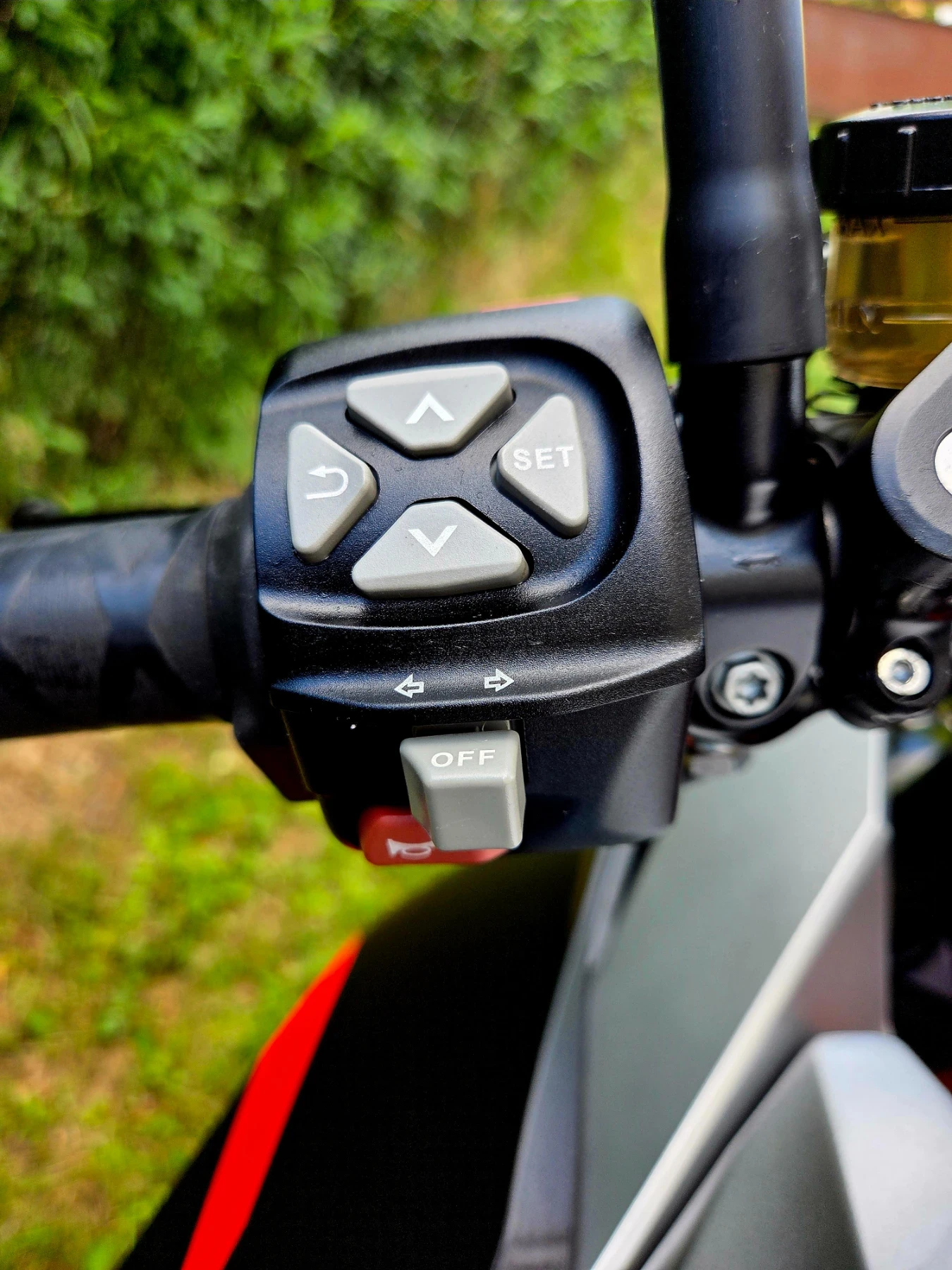 Ktm Super Duke 1290 GT, ABS, TRACTION CONTROL, LED, TOP!!!, снимка 8 - Мотоциклети и мототехника - 55283405