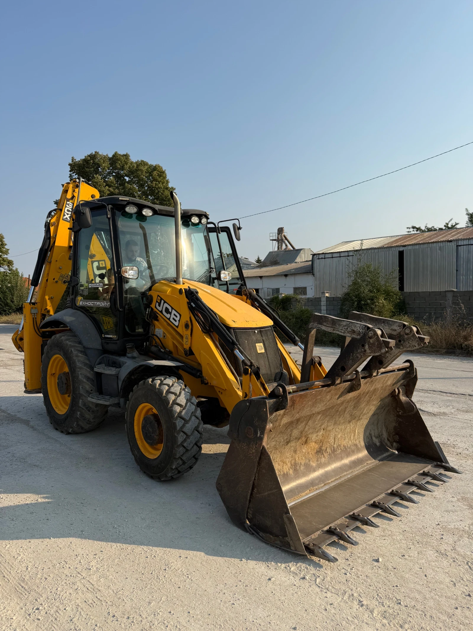 Багер JCB 3CX ECO 