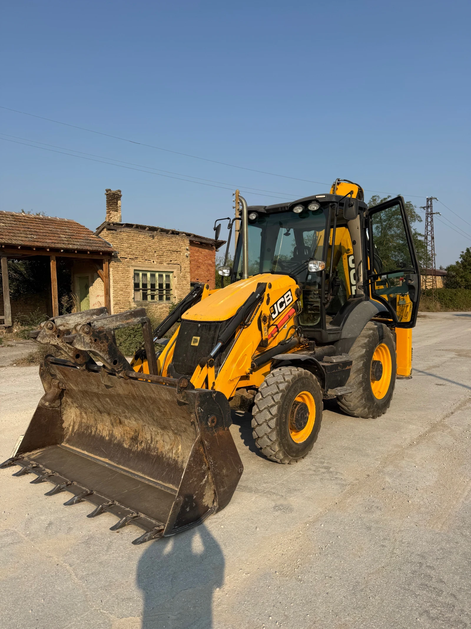Багер JCB 3CX ECO , снимка 3 - Индустриална техника - 56052984