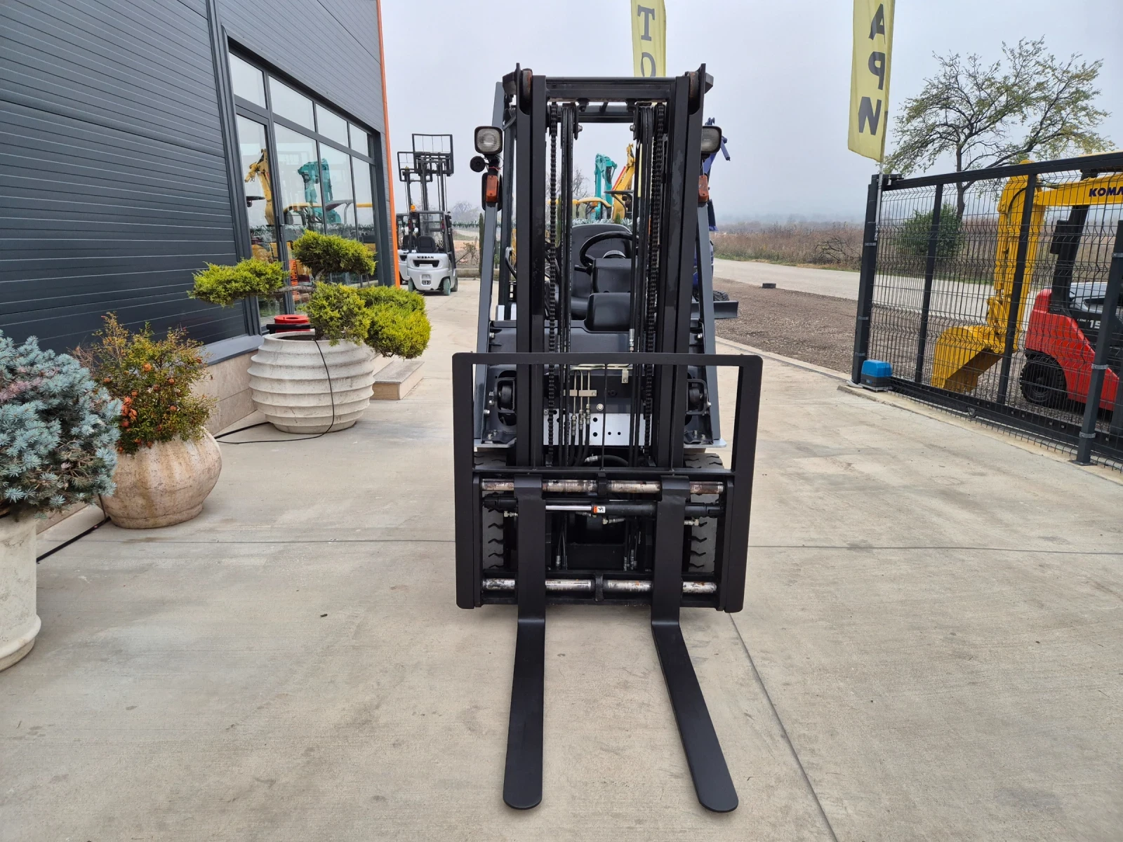  Nissan  +  /  / +   | Mobile.bg   8