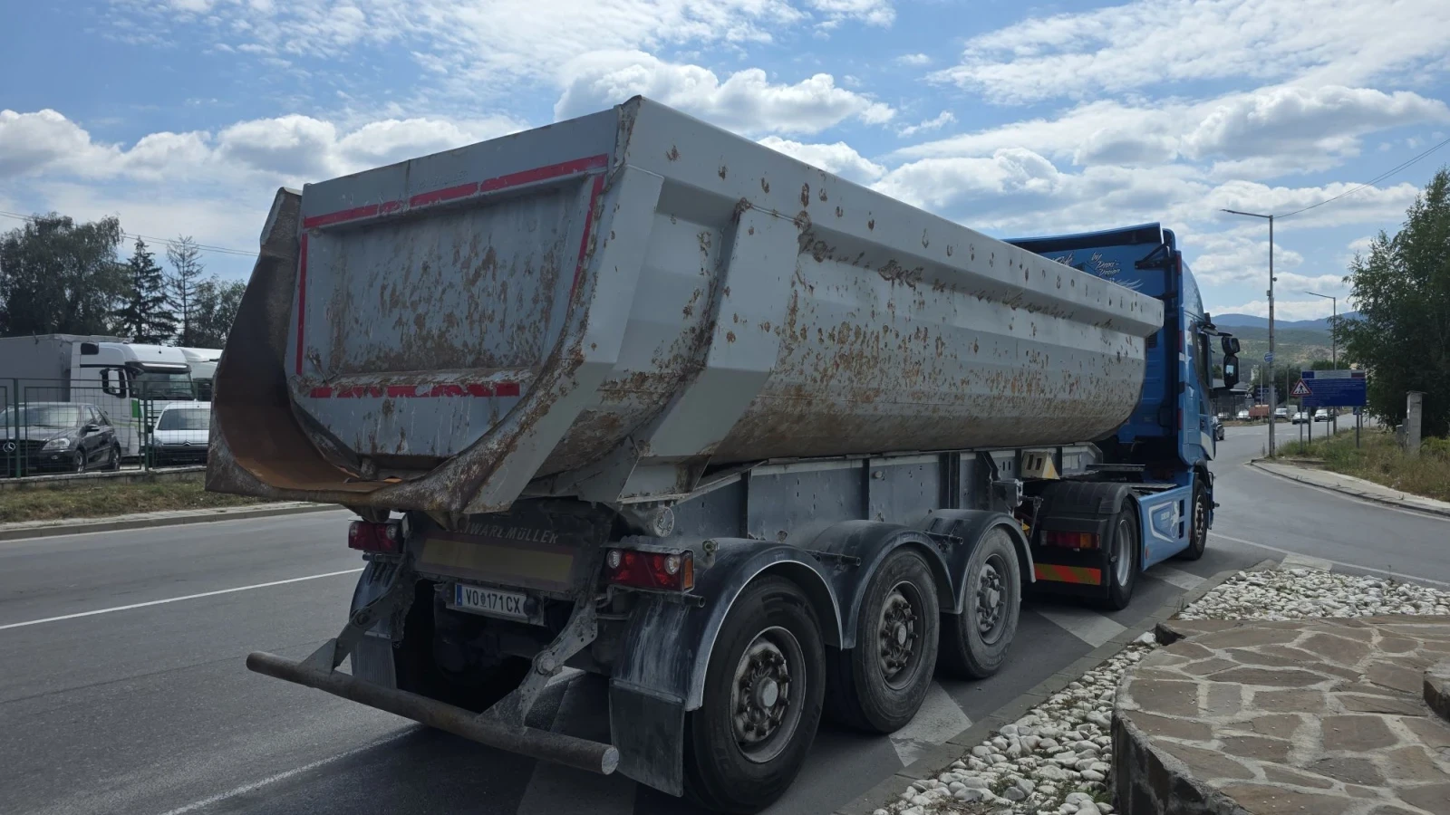 Полуремарке Schwarzmuller 26 куб см ИНОКС, снимка 3 - Ремаркета - 55663092