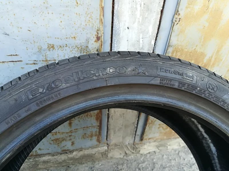 Гуми Летни 245/40R19, снимка 7 - Гуми и джанти - 21495683