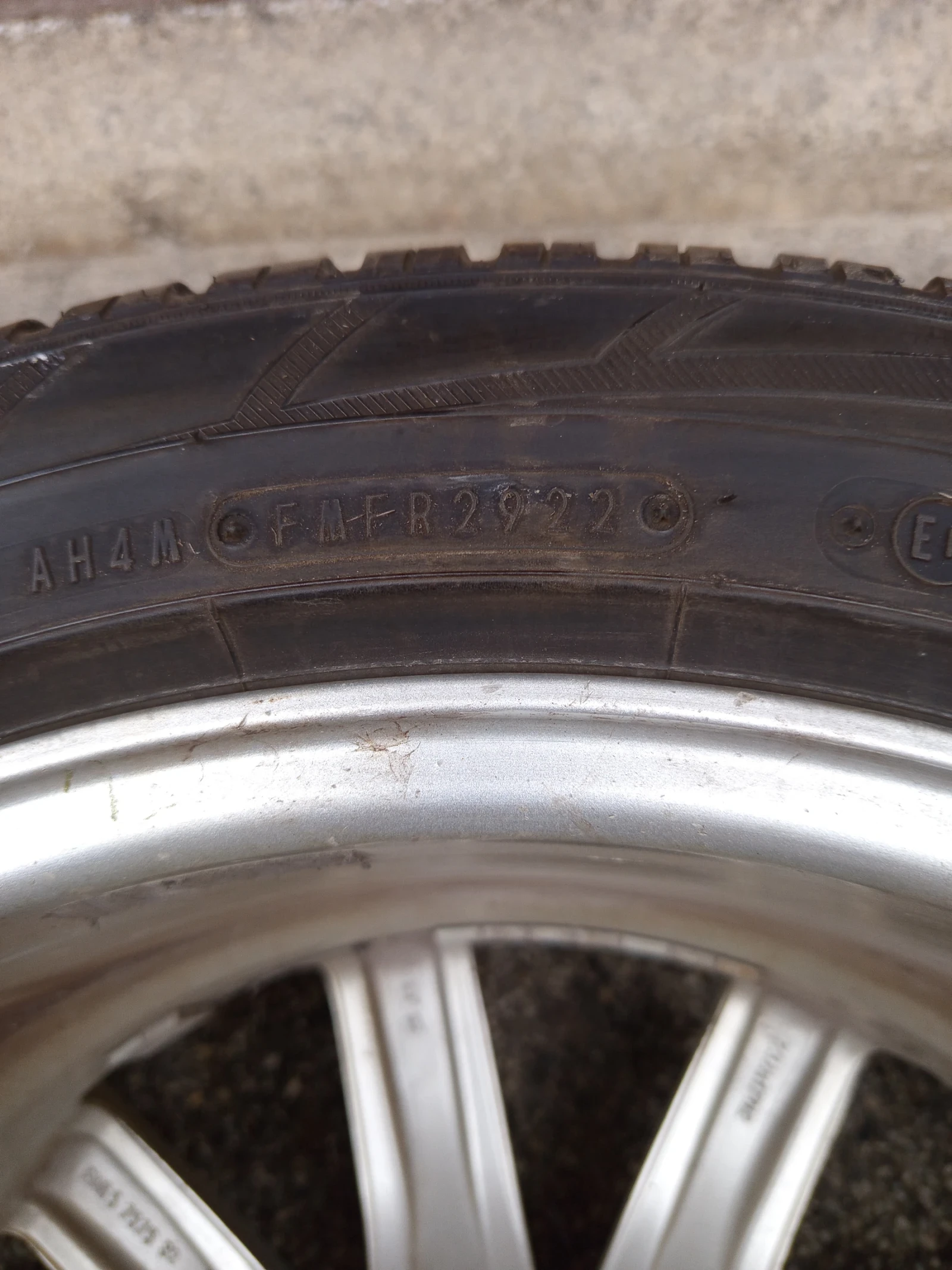 ���� � ������ 215/45R17 �� Toyota | Mobile.bg � ����������� 6