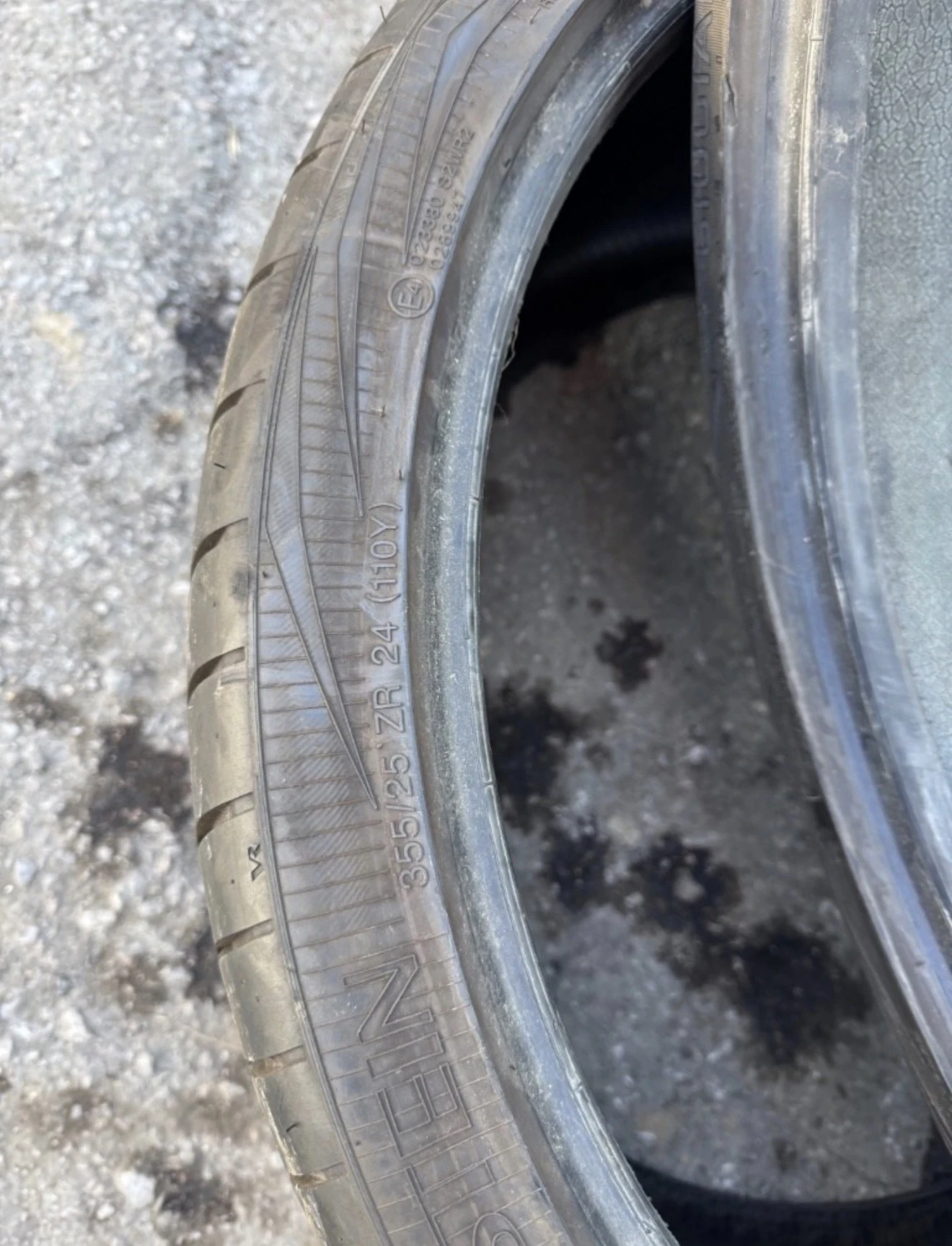 Гуми Летни 355/25R24, снимка 3 - Гуми и джанти - 55769840