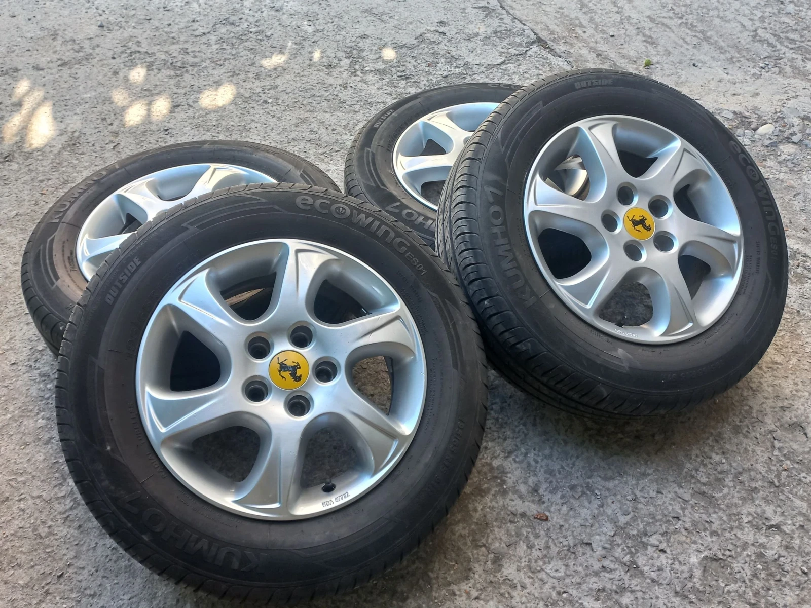 Гуми с джанти Kumho 195/65R15, снимка 13 - Гуми и джанти - 55887551