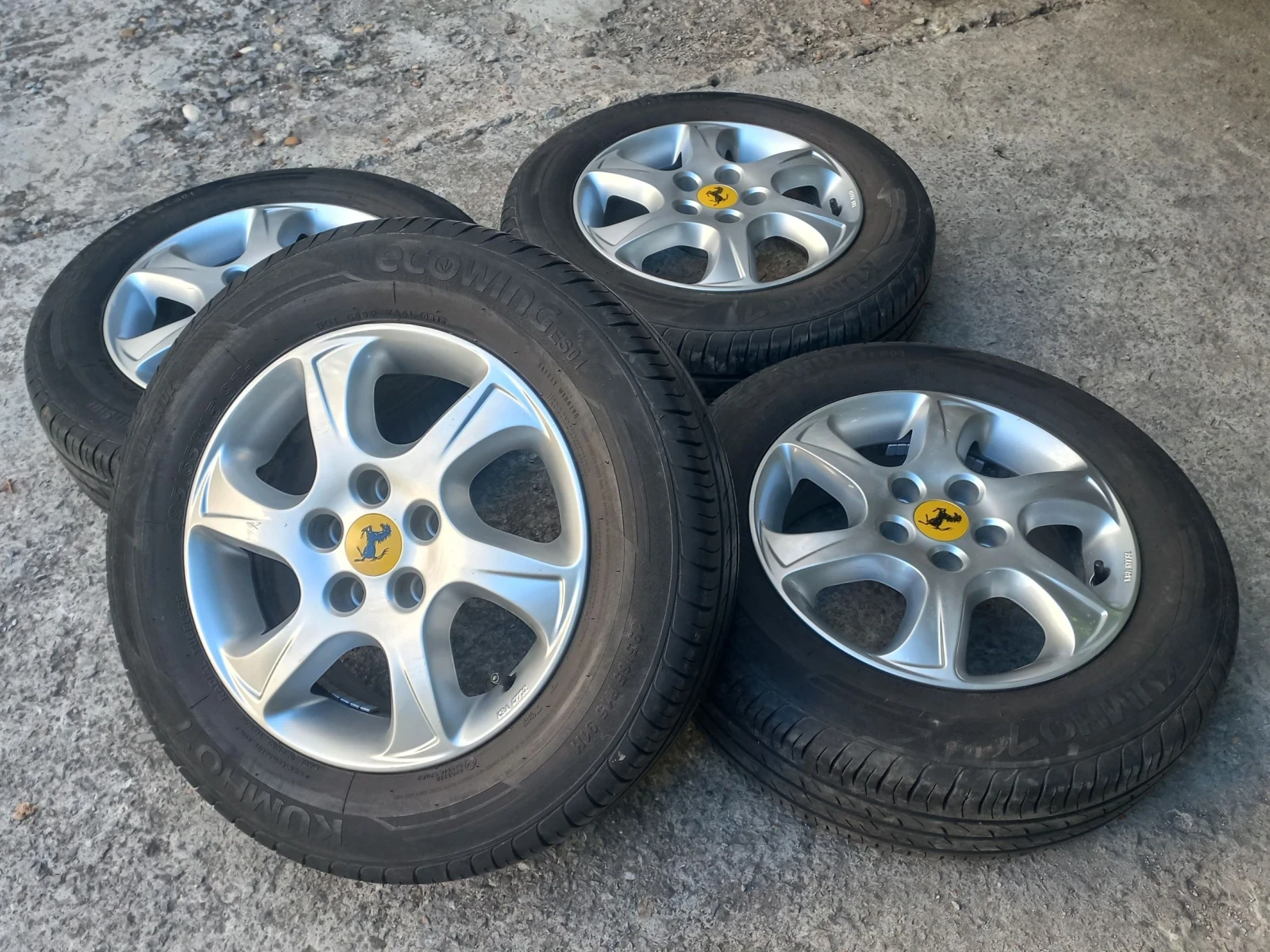 Гуми с джанти Kumho 195/65R15