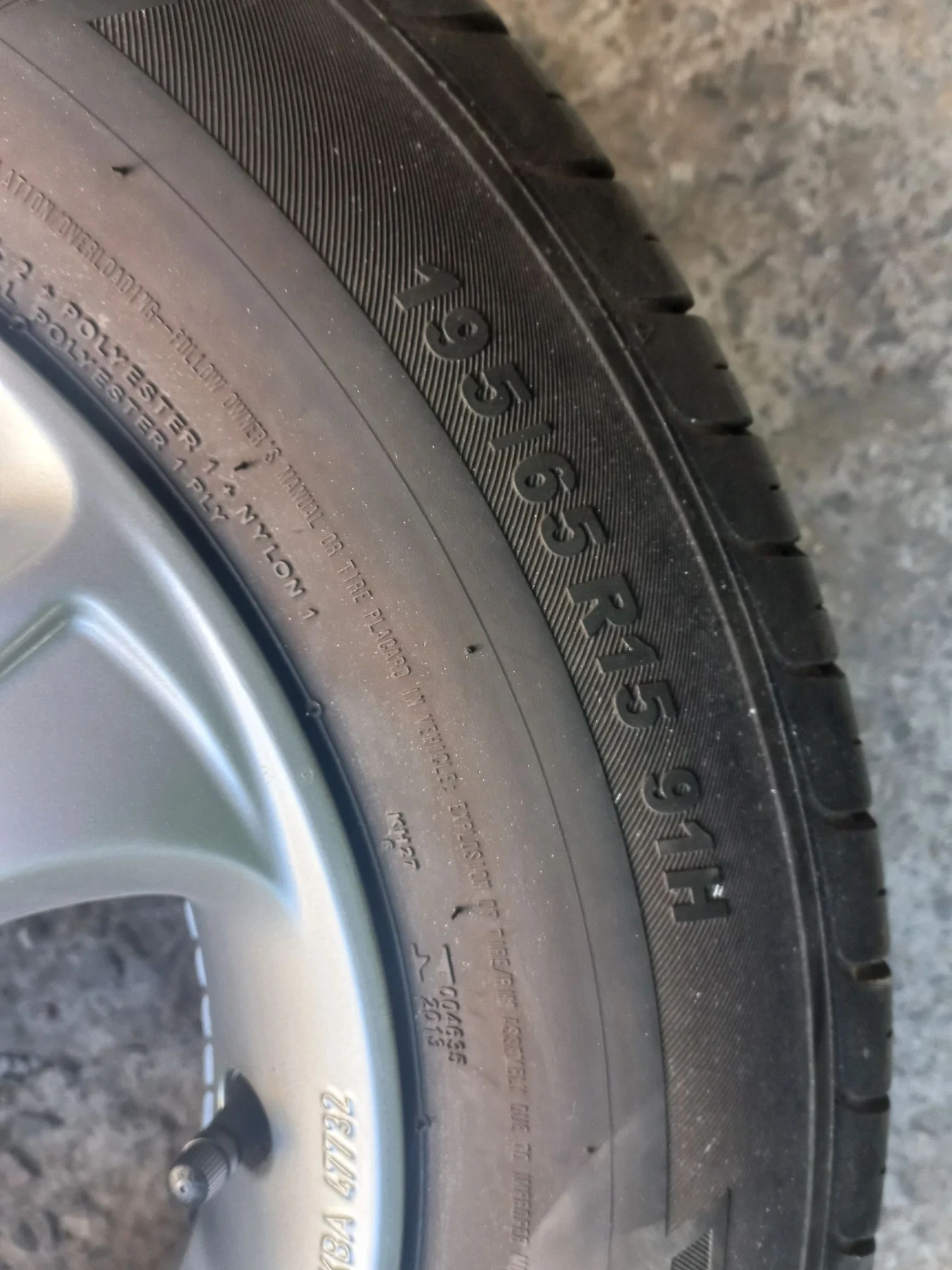 Гуми с джанти Kumho 195/65R15, снимка 3 - Гуми и джанти - 55887551
