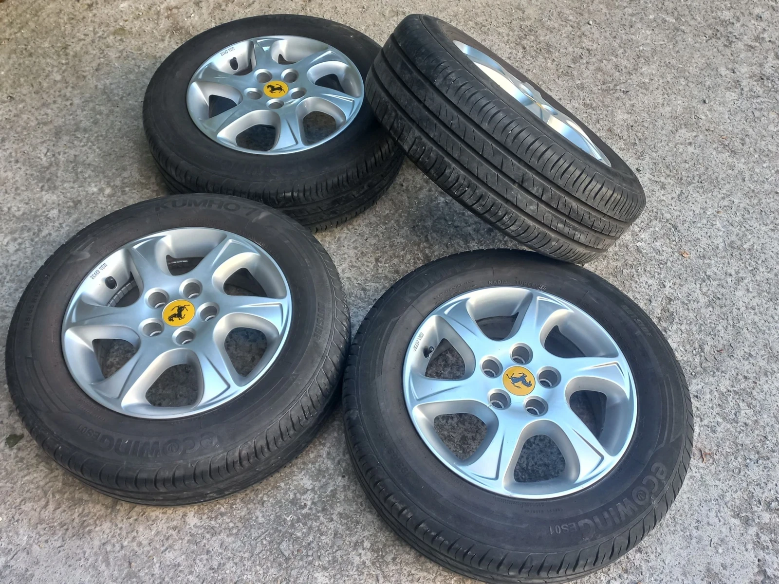 Гуми с джанти Kumho 195/65R15, снимка 6 - Гуми и джанти - 55887551