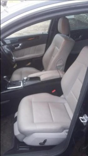 Mercedes-Benz E 250 CDI, AMG пакет, снимка 4
