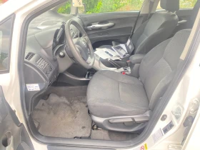 Toyota Auris Hibrid Швейцария, снимка 8