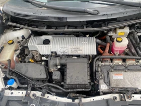 Toyota Auris Hibrid Швейцария, снимка 12
