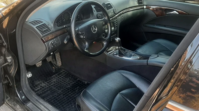 Mercedes-Benz E 200 200 kompressor , снимка 11 - Автомобили и джипове - 48564164