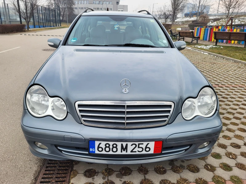 Mercedes-Benz C 220 2.2CDI Feis avtomat , снимка 8 - Автомобили и джипове - 48611854