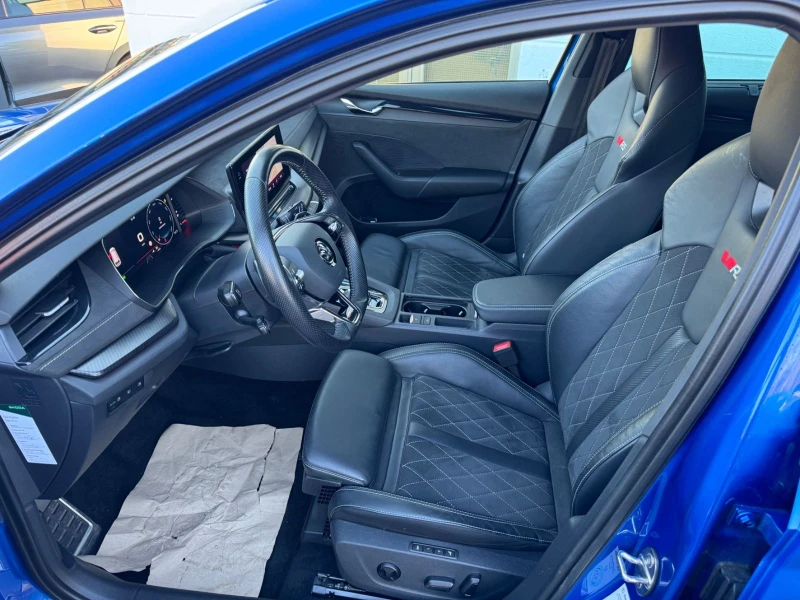 Skoda Octavia 2.0-TDI/200HP/RS+ /LED/ACC/CAM/HUD/NAVI/120vpr, снимка 5 - Автомобили и джипове - 49664105