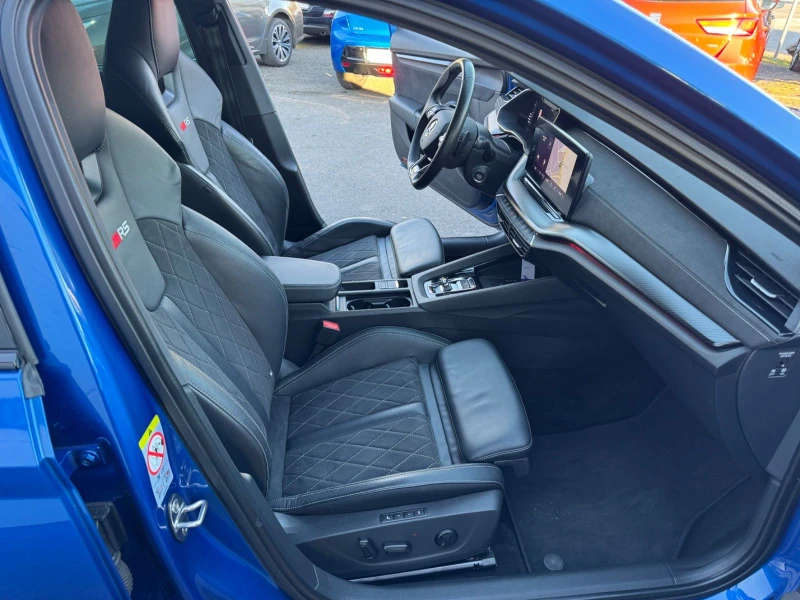 Skoda Octavia 2.0-TDI/200HP/RS+ /LED/ACC/CAM/HUD/NAVI/120vpr, снимка 8 - Автомобили и джипове - 49664105
