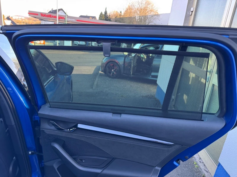 Skoda Octavia 2.0-TDI/200HP/RS+ /LED/ACC/CAM/HUD/NAVI/120vpr, снимка 16 - Автомобили и джипове - 49664105