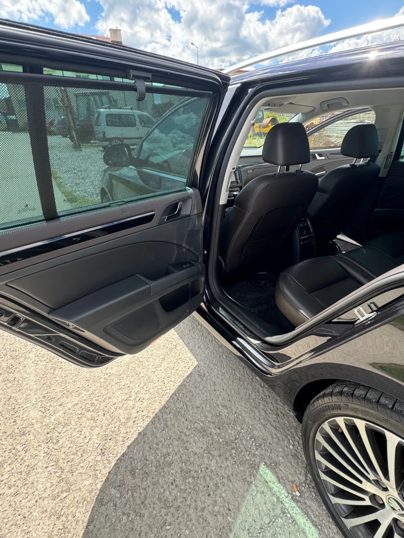Skoda Superb 2.0 TDI 4x4 DSG, снимка 4 - Автомобили и джипове - 51724475