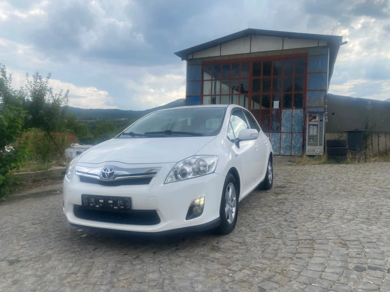 Toyota Auris Hibrid Швейцария