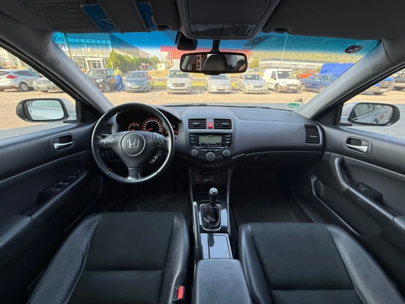 Honda Accord 2.0i FACELIFT, снимка 7 - Автомобили и джипове - 51861912