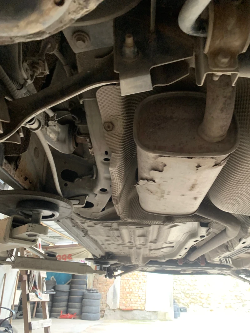 Ford Focus 1.8 Zetec , снимка 8 - Автомобили и джипове - 52500320