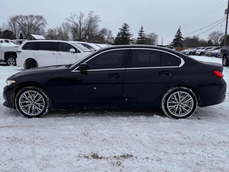 BMW 330 330i xDrive  CARFAX, снимка 2 - Автомобили и джипове - 53269443