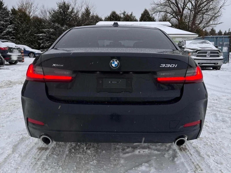 BMW 330 330i xDrive  CARFAX, снимка 4 - Автомобили и джипове - 53269443