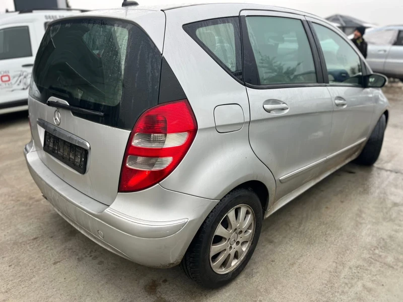 Mercedes-Benz A 180, снимка 7 - Автомобили и джипове - 53514661