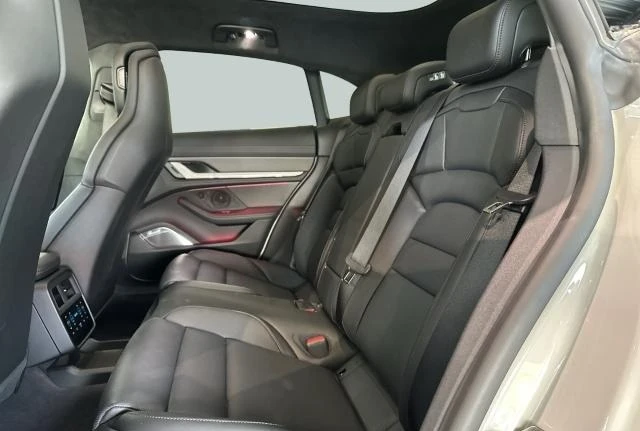 Porsche Taycan TURBO S* CROSS TURISMO* BURMESTER* PANO* 360 CAM* , снимка 16 - Автомобили и джипове - 51289352