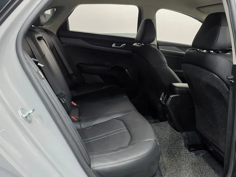 Kia K5 2.0 Lpi Prestige, снимка 11 - Автомобили и джипове - 55738870