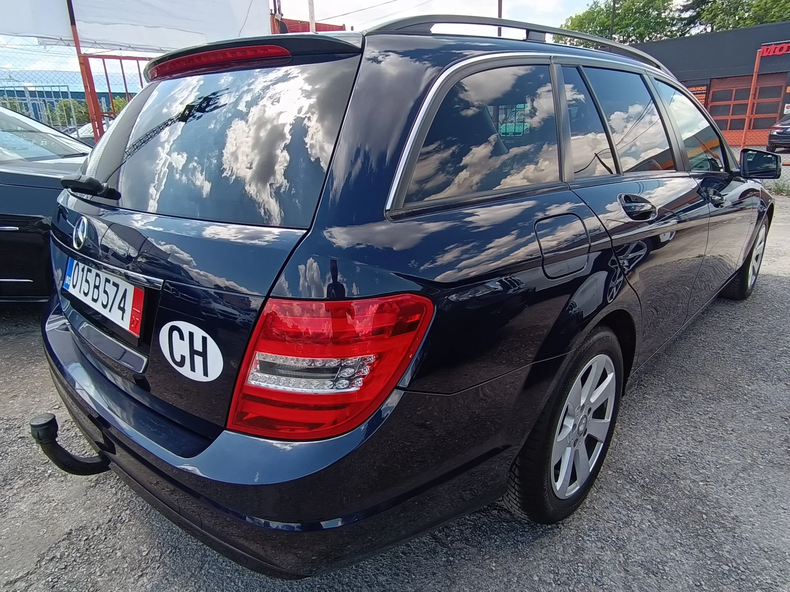 Mercedes-Benz C 200 d-136к.с.!!! Нов внос от ШВЕЙЦАРИЯ !!!Като НОВА !! - изображение 4