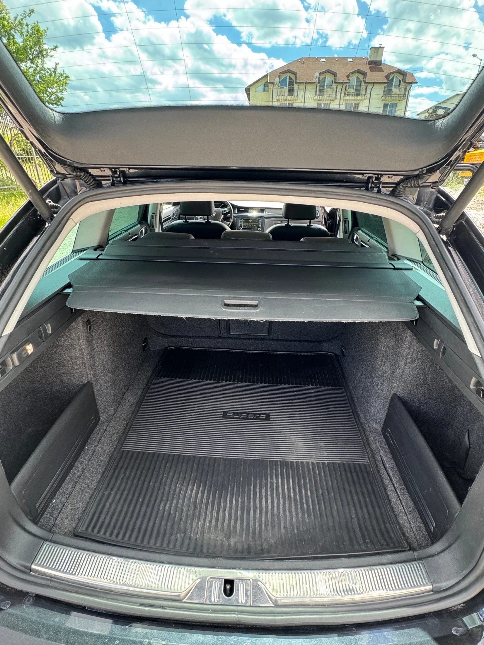 Skoda Superb 2.0 TDI 4x4 DSG - изображение 10