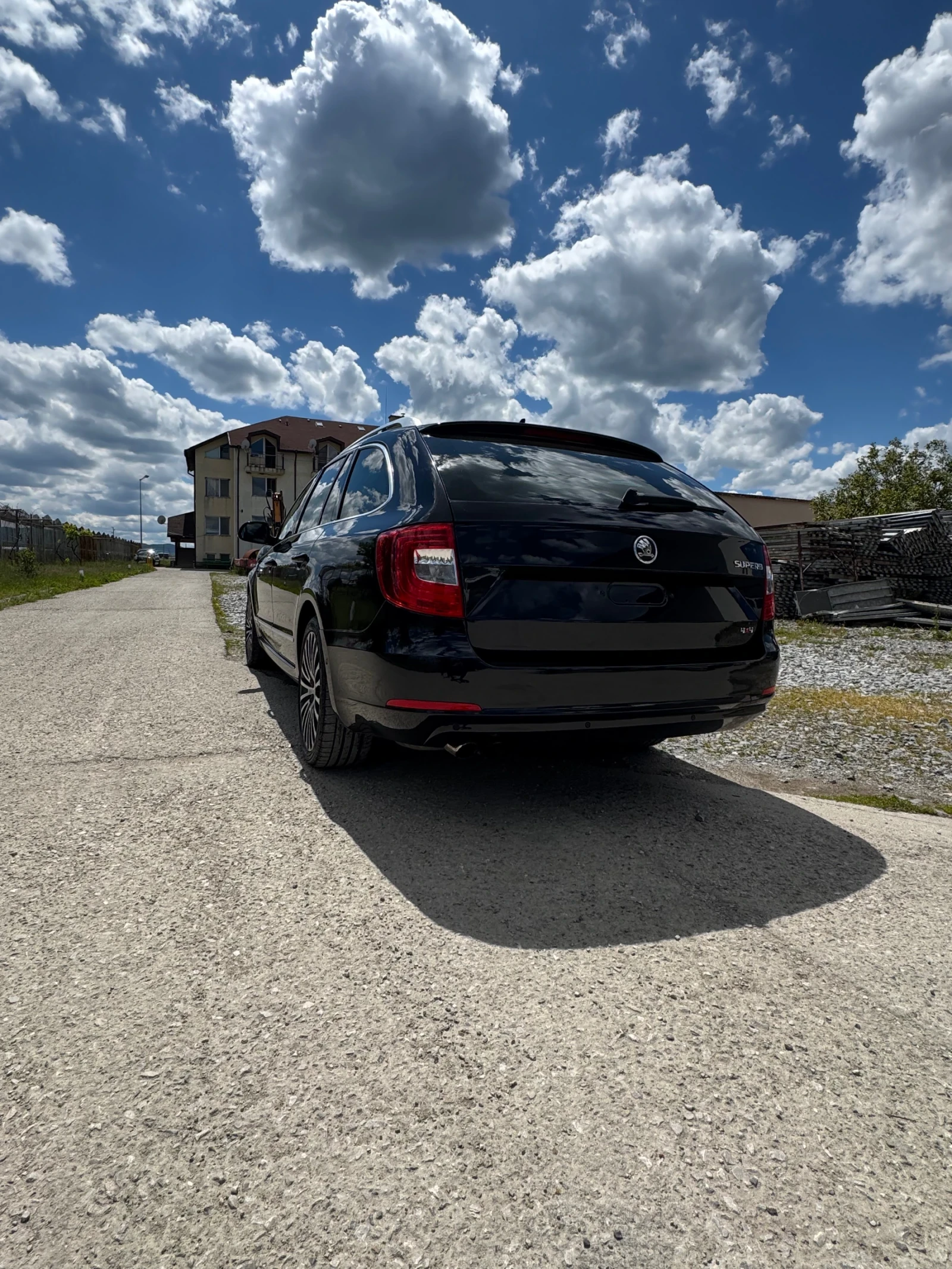 Skoda Superb 2.0 TDI 4x4 DSG - изображение 5