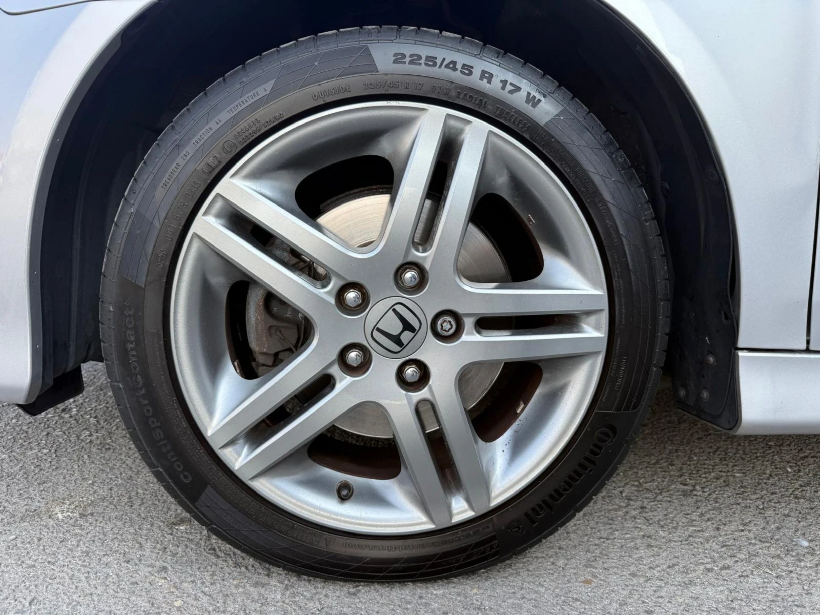 Honda Accord 2.0i FACELIFT - изображение 10