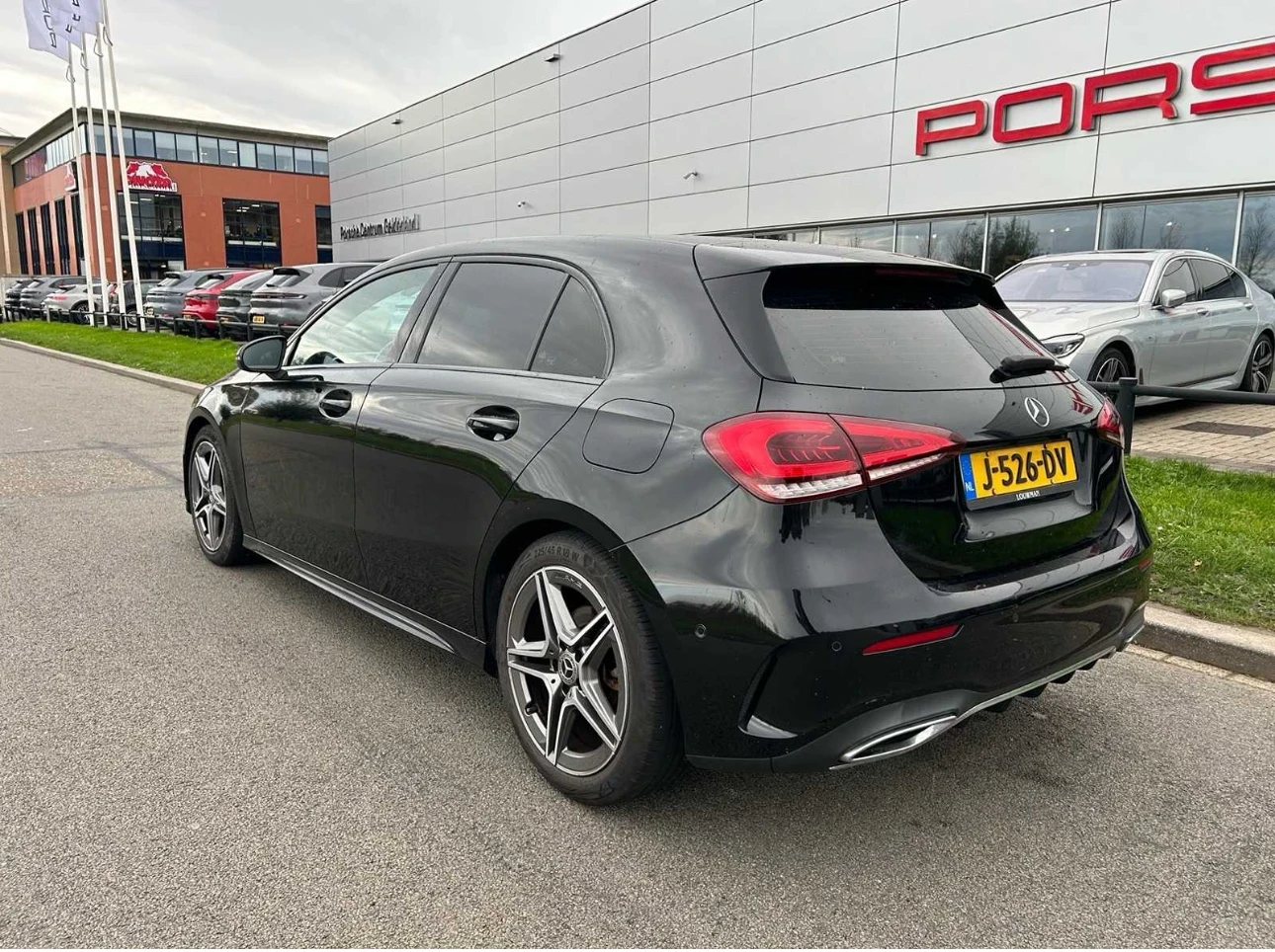 Mercedes-Benz A 180 AMG* KEYLESS* PANO* NIGHT* ��������  | Mobile.bg � ����������� 2