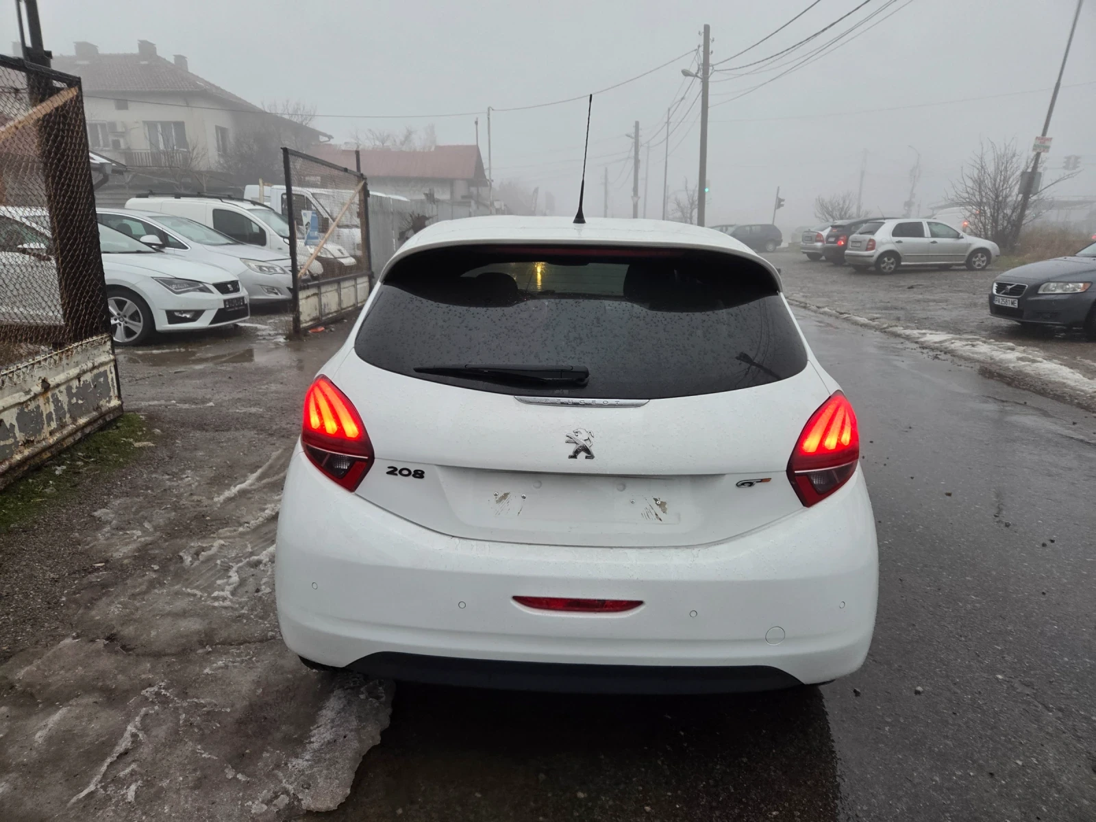 Peugeot 208 GTline 1, 200 EURO6 - изображение 6
