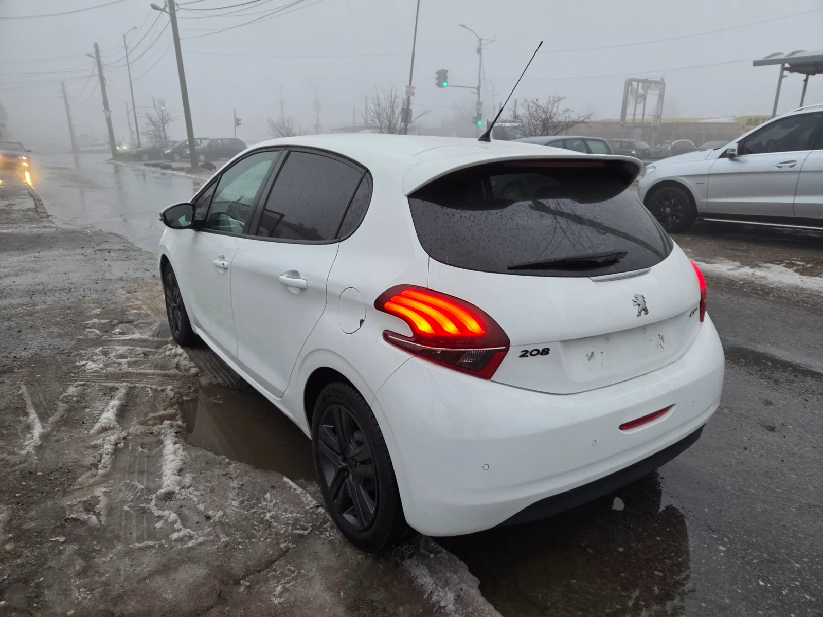 Peugeot 208 GTline 1, 200 EURO6 - изображение 5
