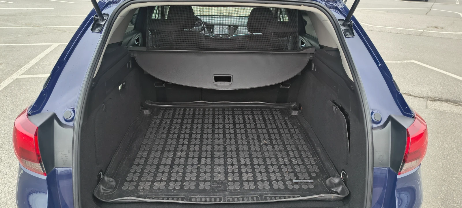 Opel Astra Dtci sports tourer, снимка 14 - Автомобили и джипове - 53479528